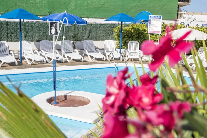 Apartamentos Puerto Colon Club in Adeje