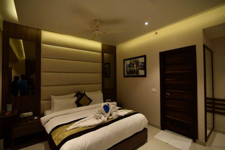 Room 15 of 23