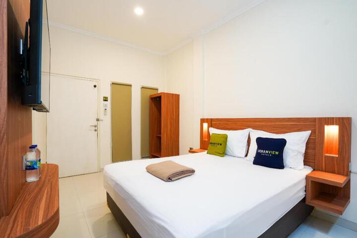 Urbanview Stay atH jakal by RedDoorz