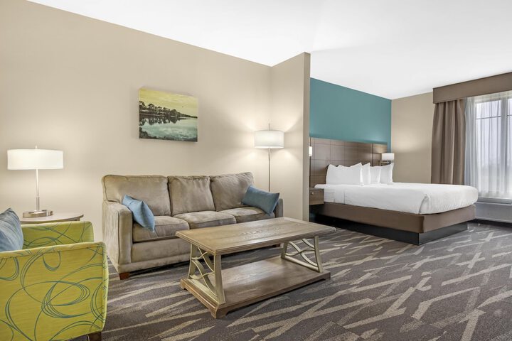Best Western Plus Centralia Hotel &  Suites in Centralia, IL