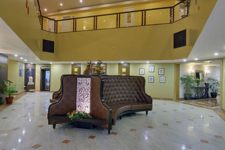 Hotel Interior 4 of 57