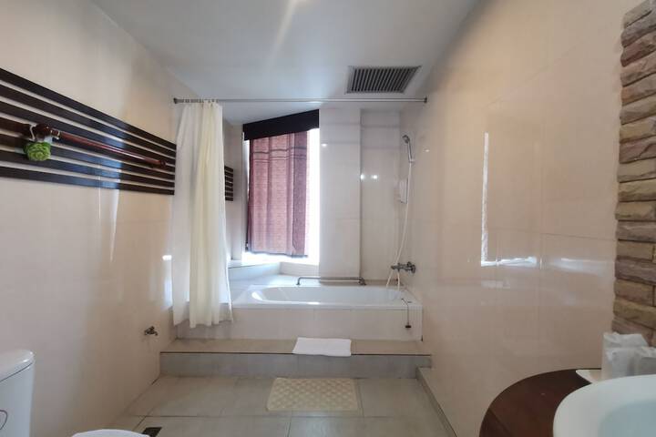 Room 15 of 27