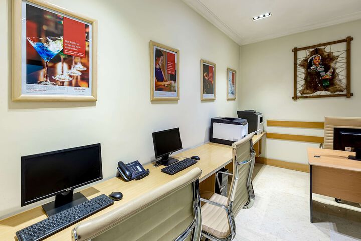 Business Center 111 of 117