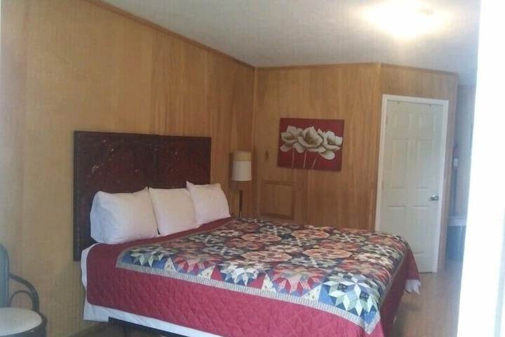 Room 18 of 51