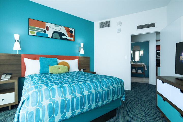 Room 8 of 73