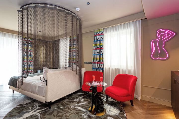 Room 64 of 141