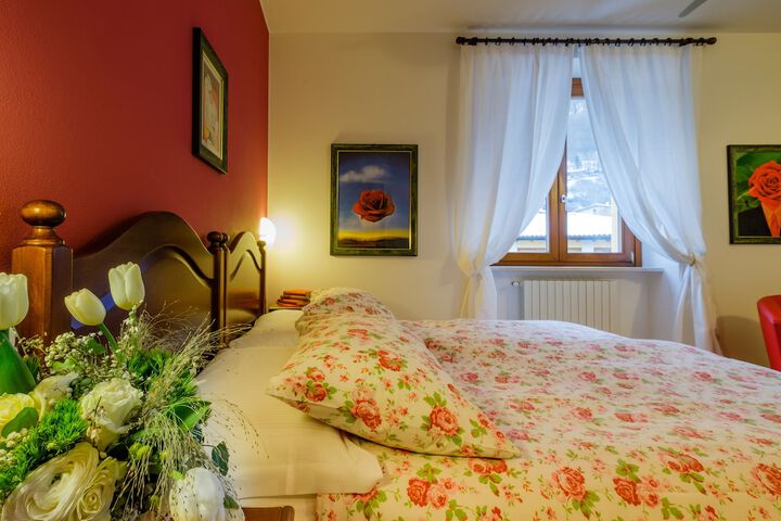 Room 44 of 115