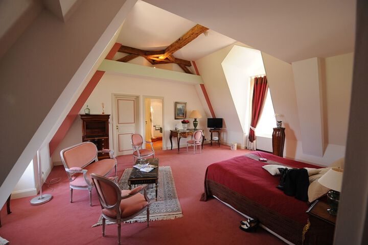 Room 7 of 31