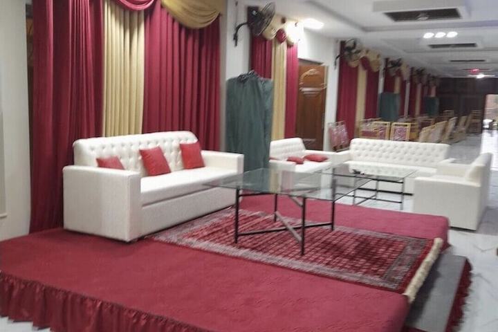 Ballroom/Hall 4 of 7