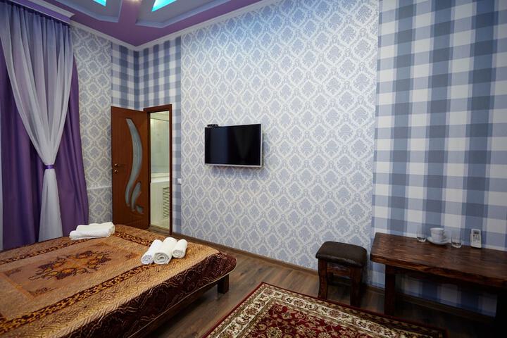 Room 24 of 27