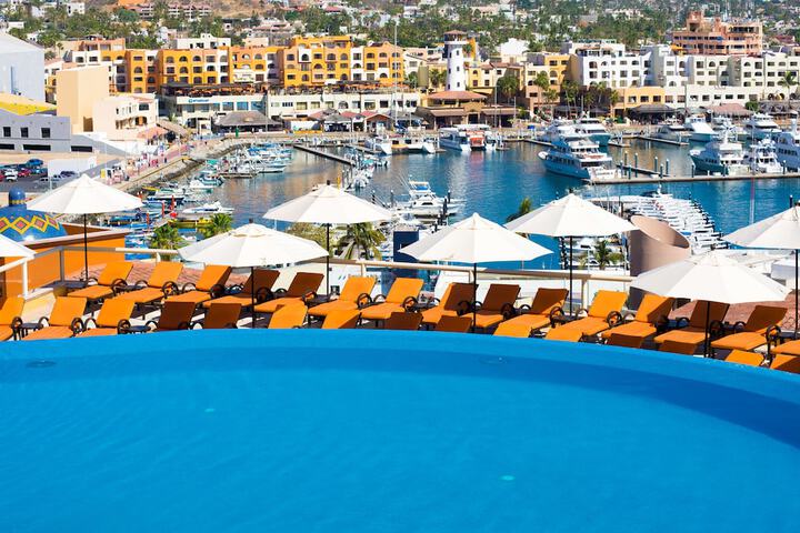 Pool Hotel