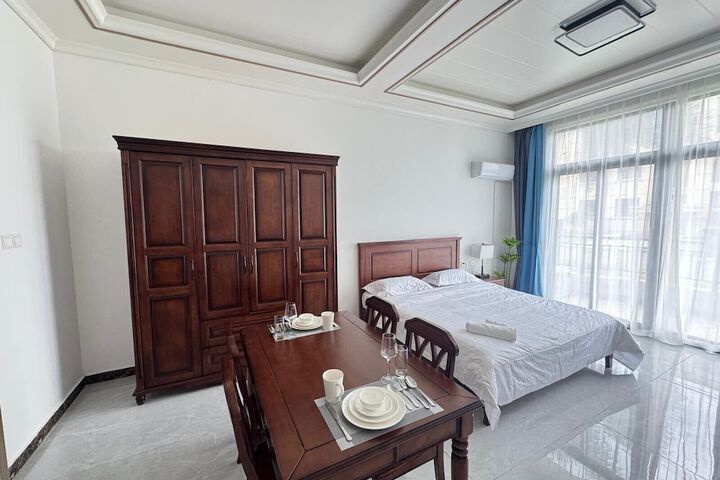 Room 4 of 41