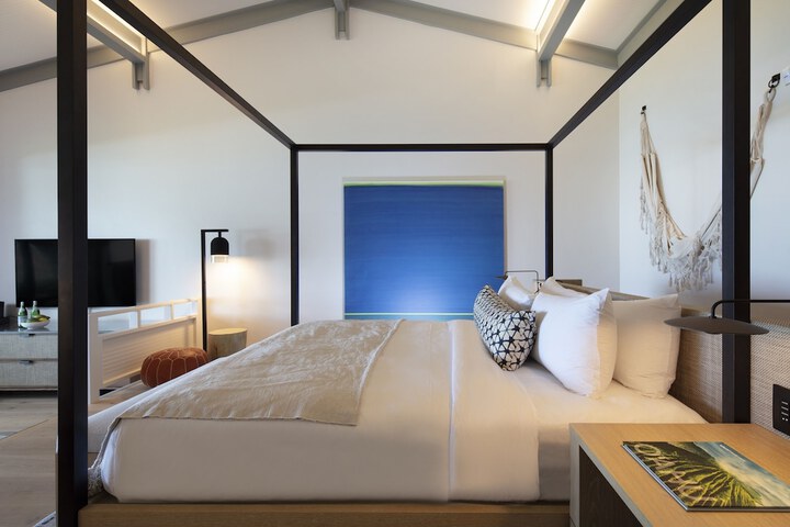 Room 5 of 64