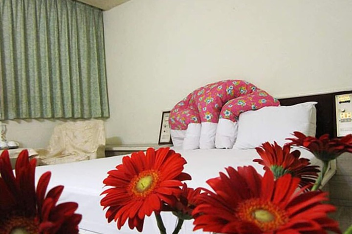 Room 17 of 74