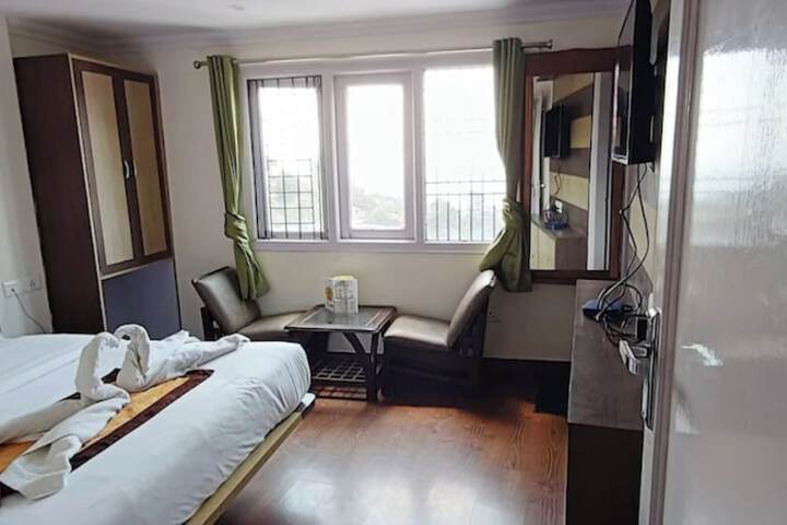 Room 7 of 17