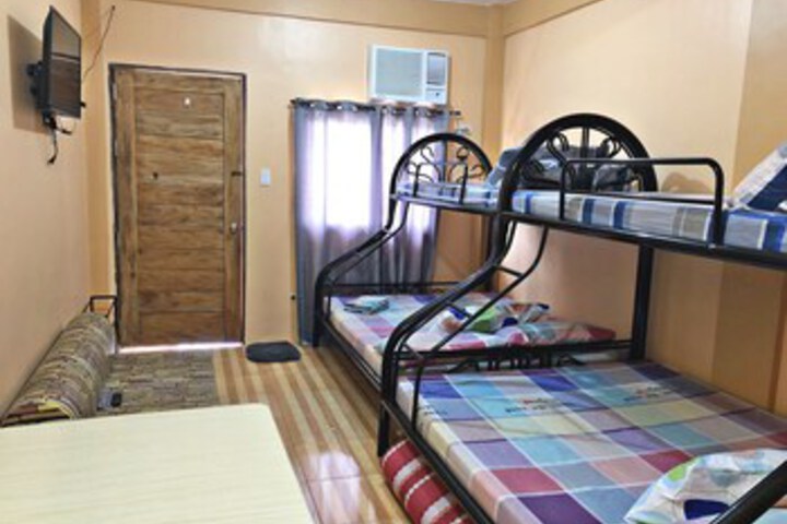 Room 14 of 24
