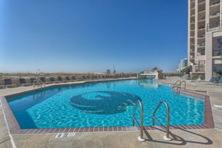 Pool 22 of 39