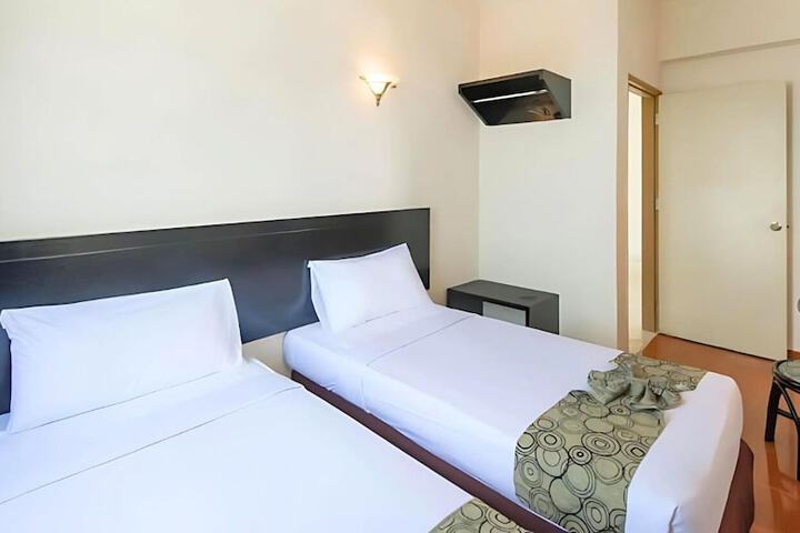 Room 5 of 27