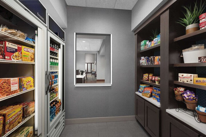 Snack bar
