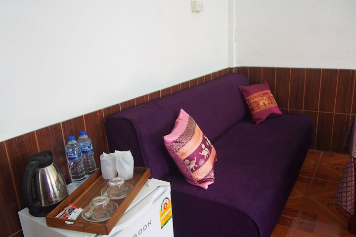 Room 27 of 106