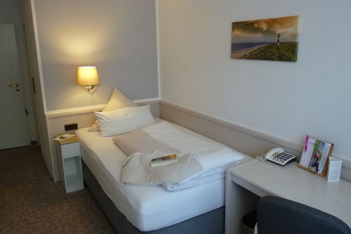 Room 7 of 23