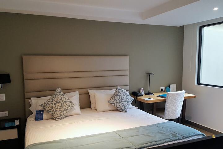 Room 6 of 58