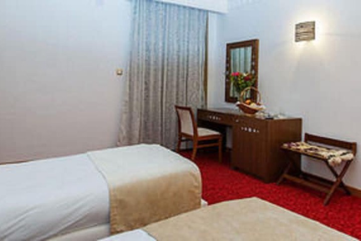 Room 14 of 63