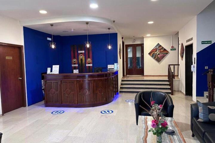 Paradise Hotel