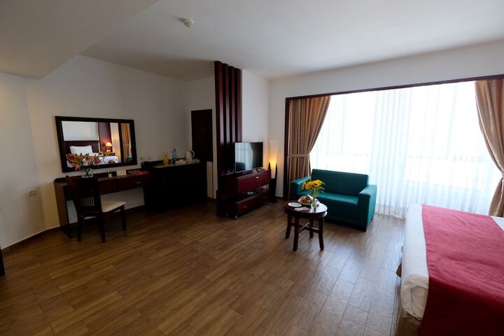 Room 40 of 74