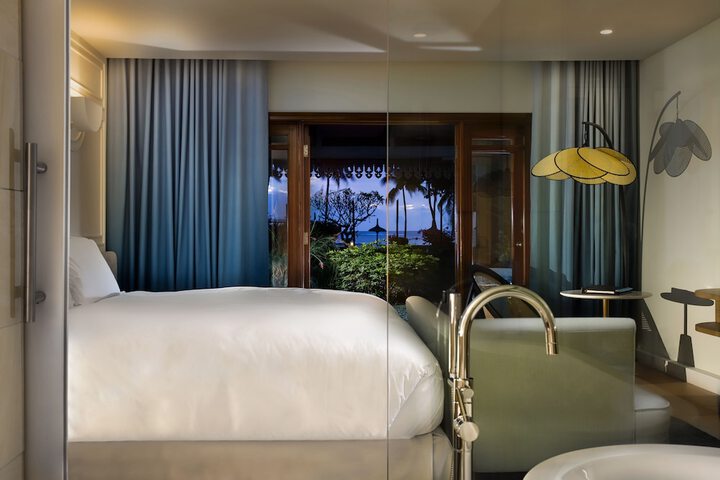 Room 2 of 132