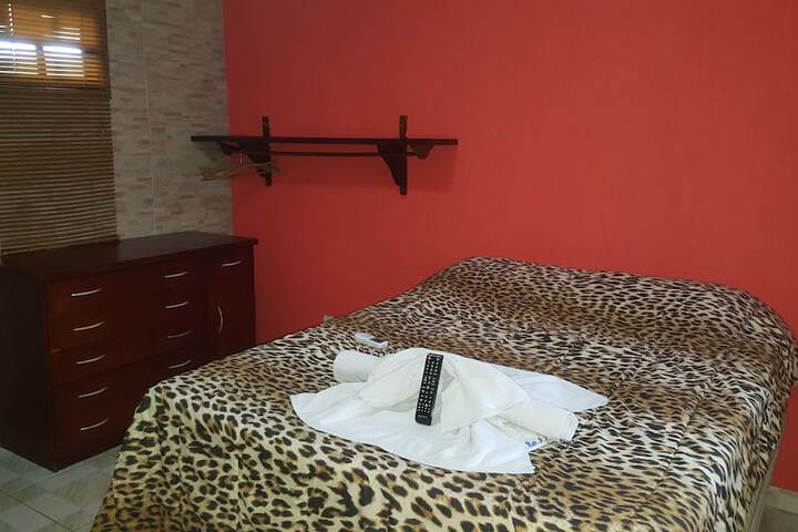 Room 6 of 79