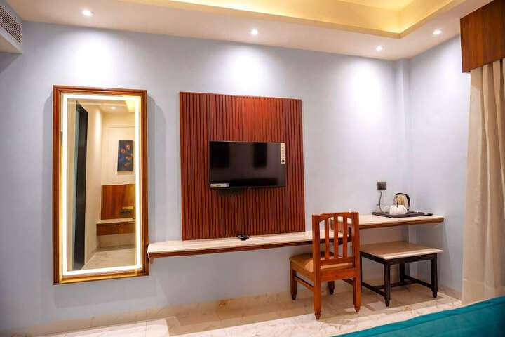 Room 49 of 111