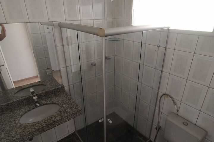 Room 18 of 28