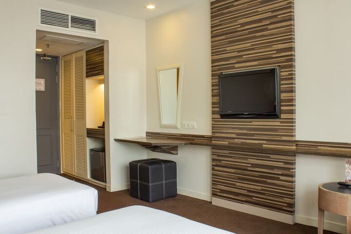 Room 19 of 67