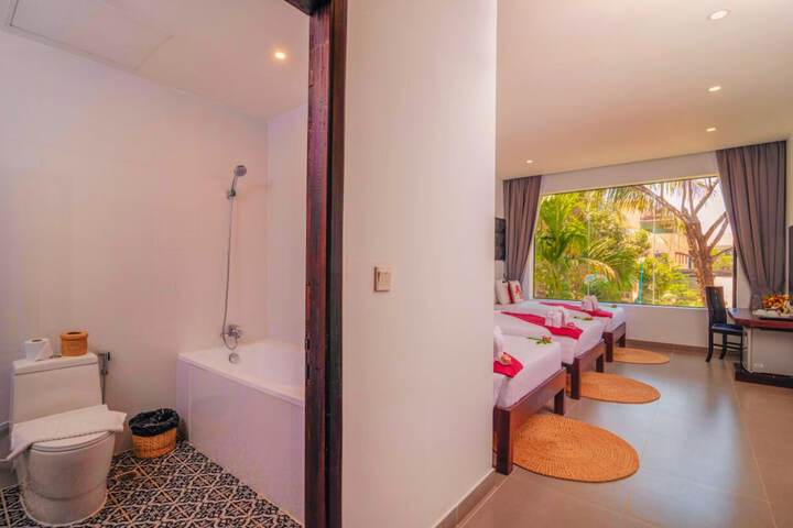 Room 109 of 298