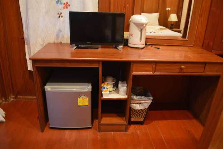 Room 14 of 48