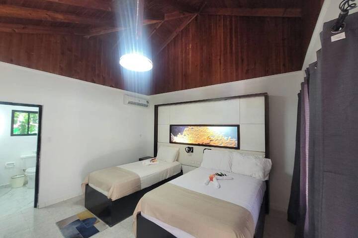 Room 7 of 37