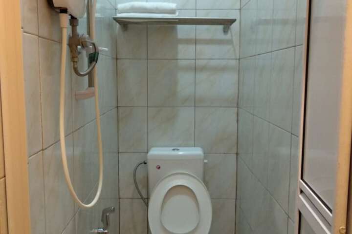 Room 6 of 47