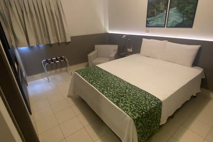 Room 11 of 19