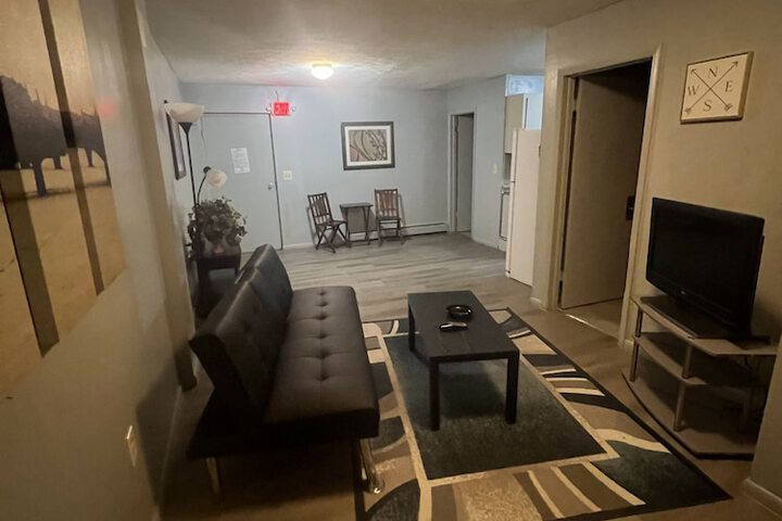 Room 10 of 17