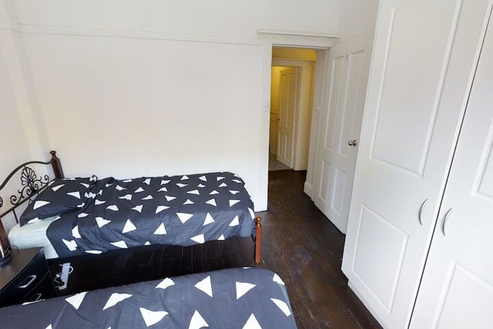 Room 7 of 50