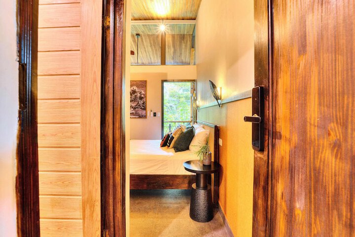 Room 26 of 120