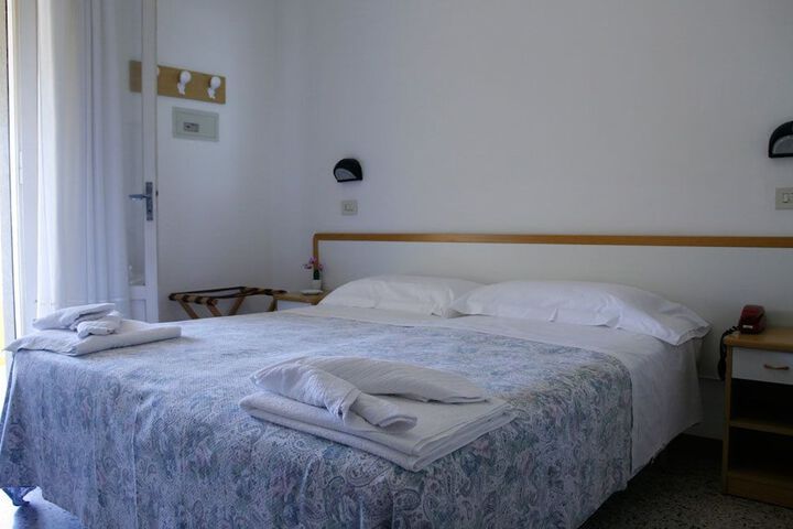 Room 4 of 29