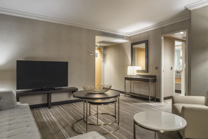 Room 95 of 243
