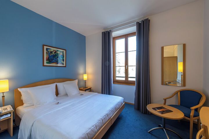 Room 40 of 124