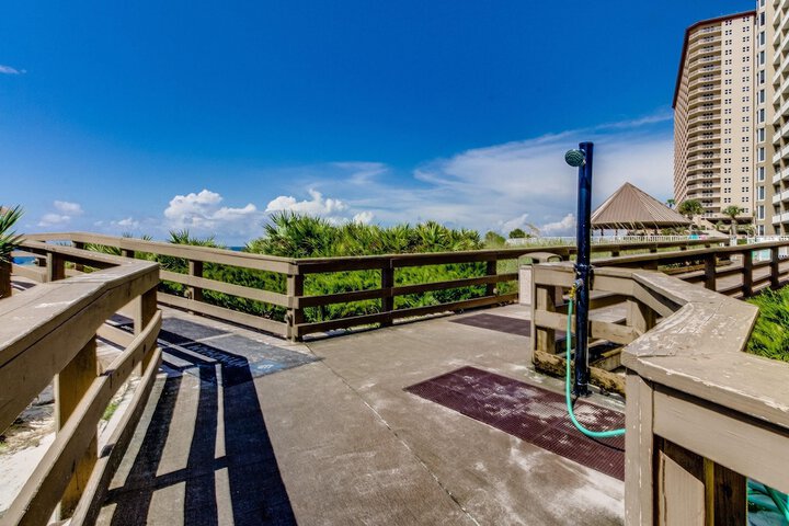Terrace/Patio 76 of 142