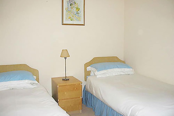 Room 3 of 16