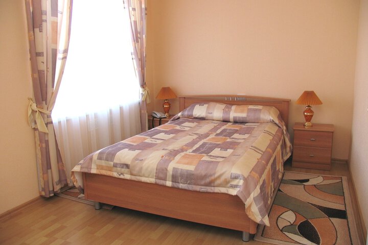 Room 6 of 58