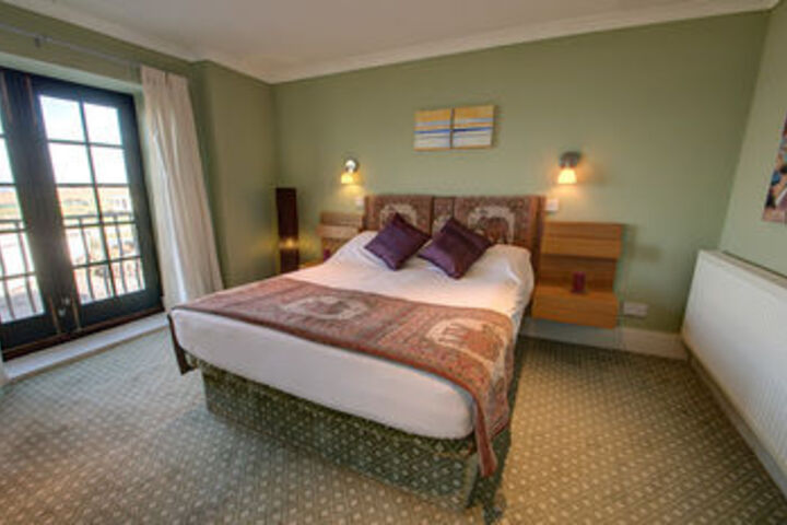 Plasmorfa Hotel