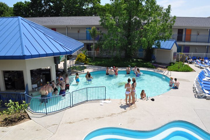 Pool 40 of 47